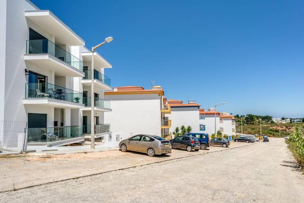 Happiness Apartment - 2Bedroom Apt In Aljezur Exterior foto